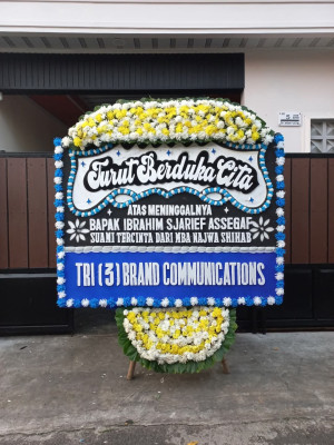 Papan Bunga Duka di Pasar Muaro Bungo